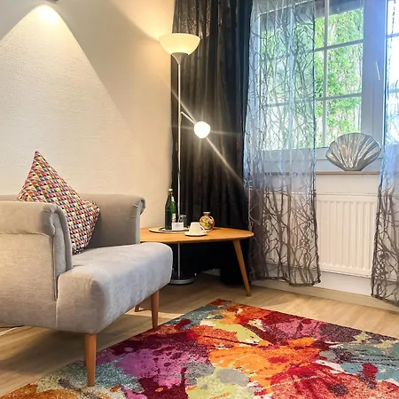 Service Am Prinzenplatz 4*